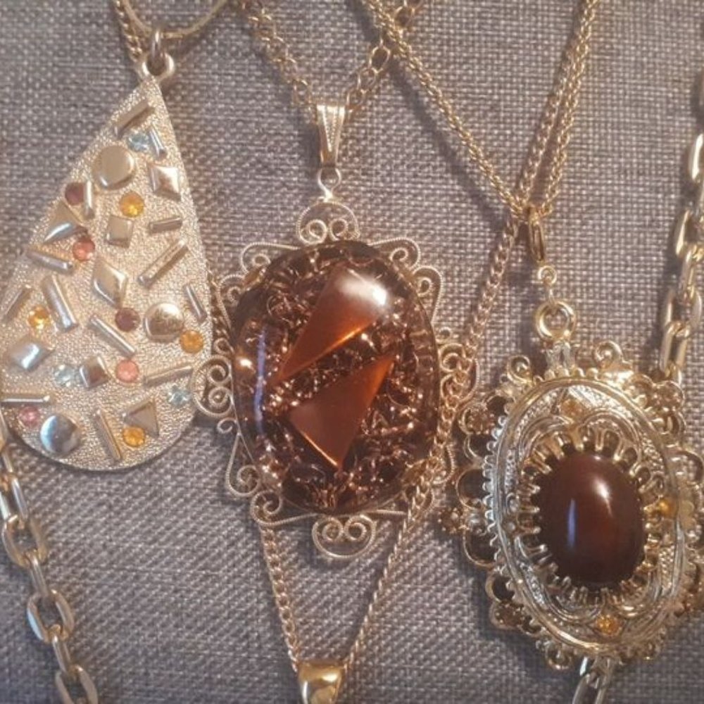 Vintage Gold Tone Necklace Lot